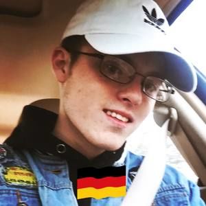 Meet your Posher, Devyn